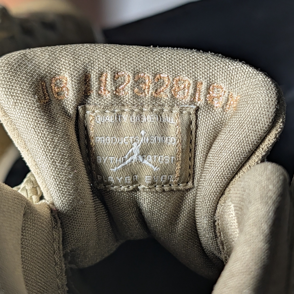 Women's Air Jordan 11 Retro "Neutral Olive" sneaker trainers Size 7(Women) - Picture 5 of 7